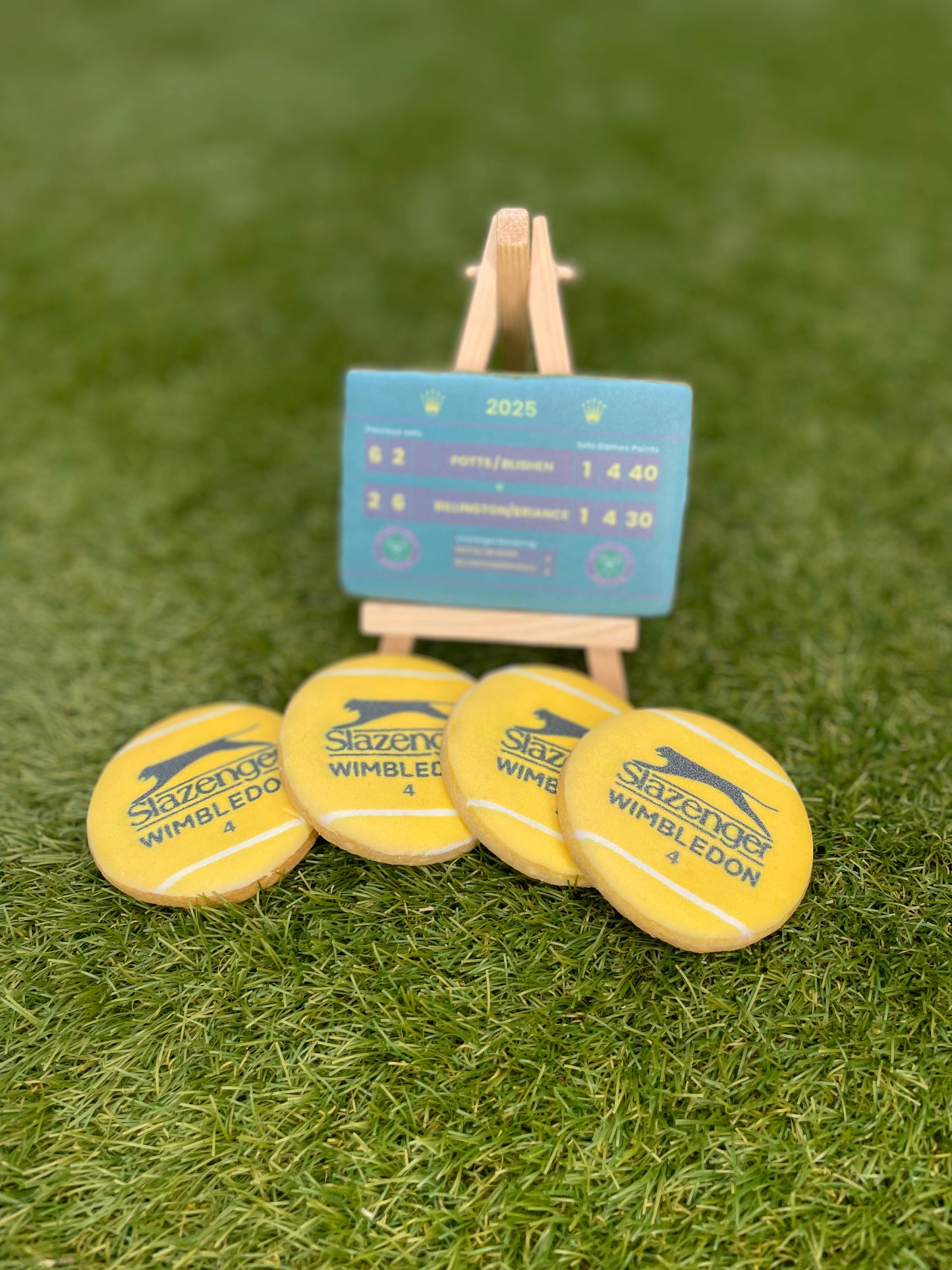 Branded Circle Biscuits - 6.5cm or 8cm