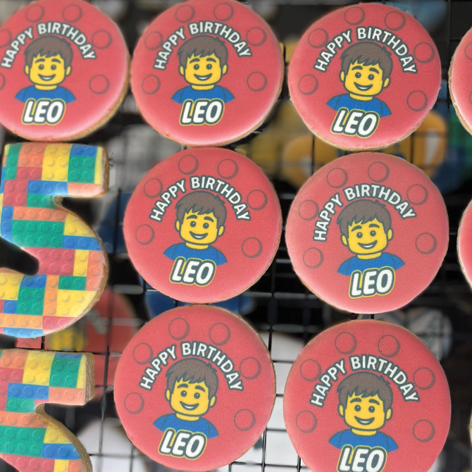 Branded Circle Biscuits | Personalise With Your Image