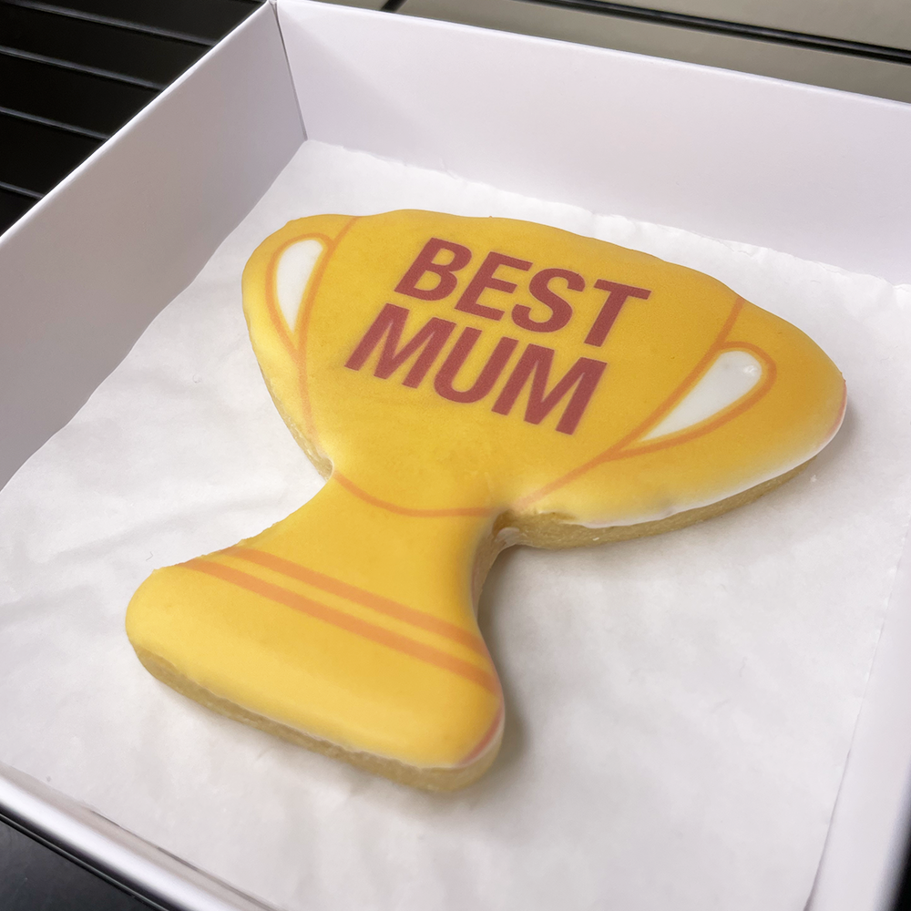 Best Mum Trophy Biscuit